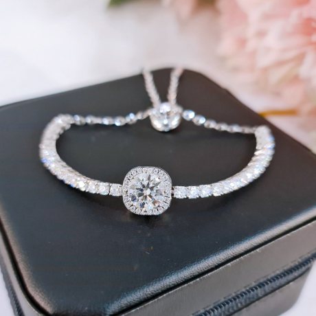 Women's Bracelets