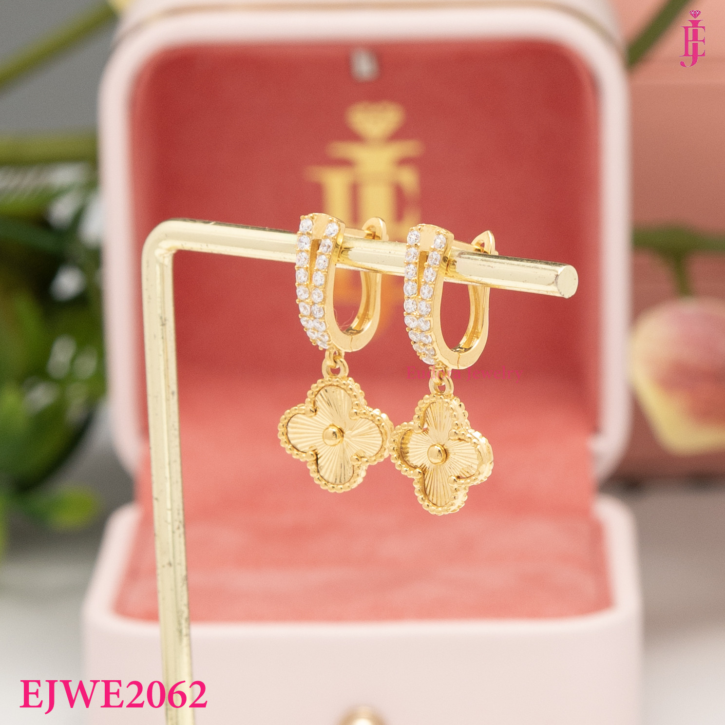 EJWE2062 Women's Clover Earrings - View 6