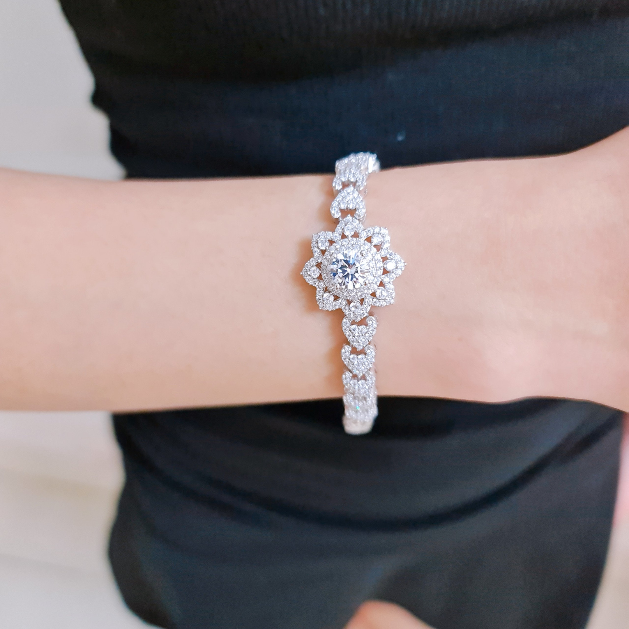 EJWB1288 Women's Bracelet