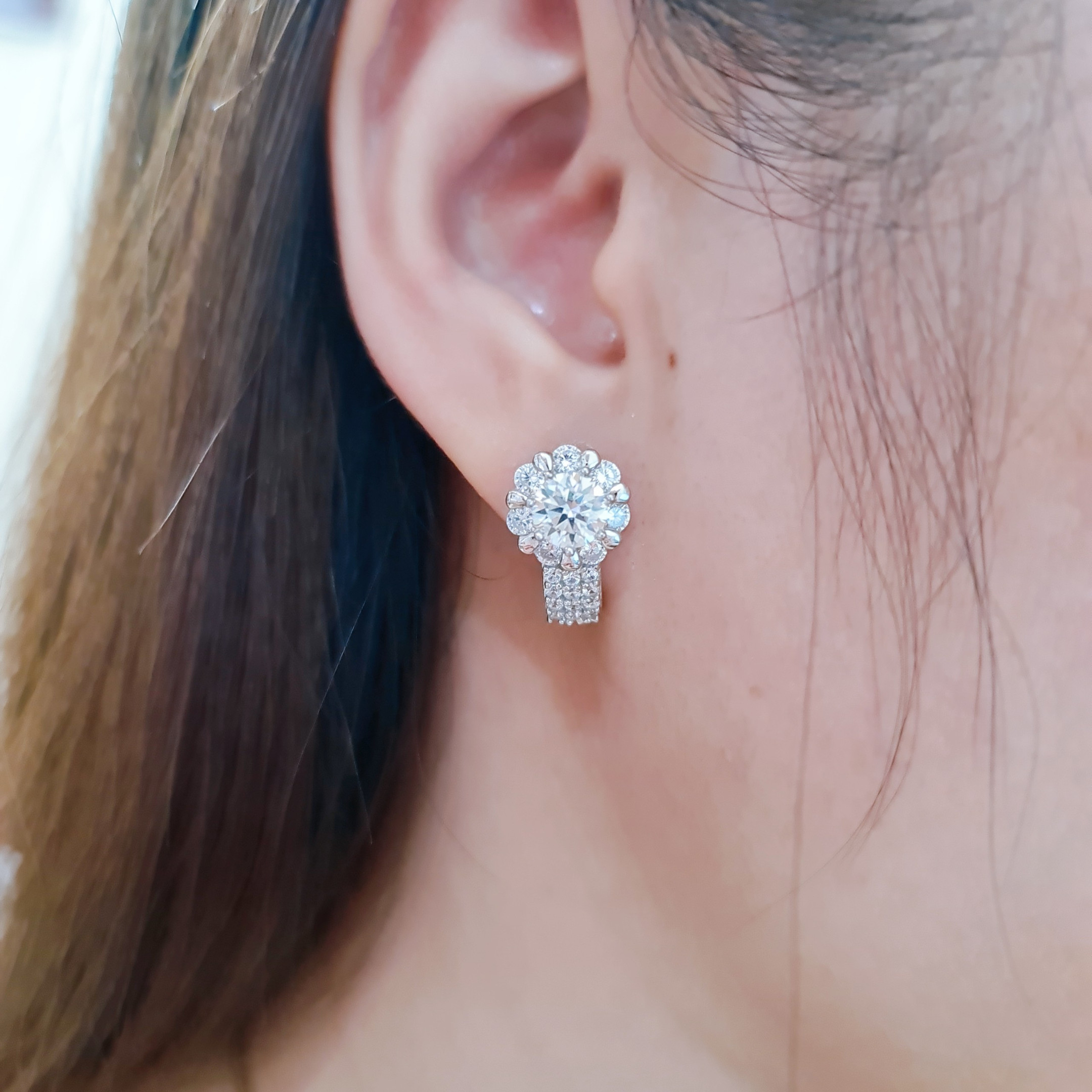 EJWE1022 Women's Earrings