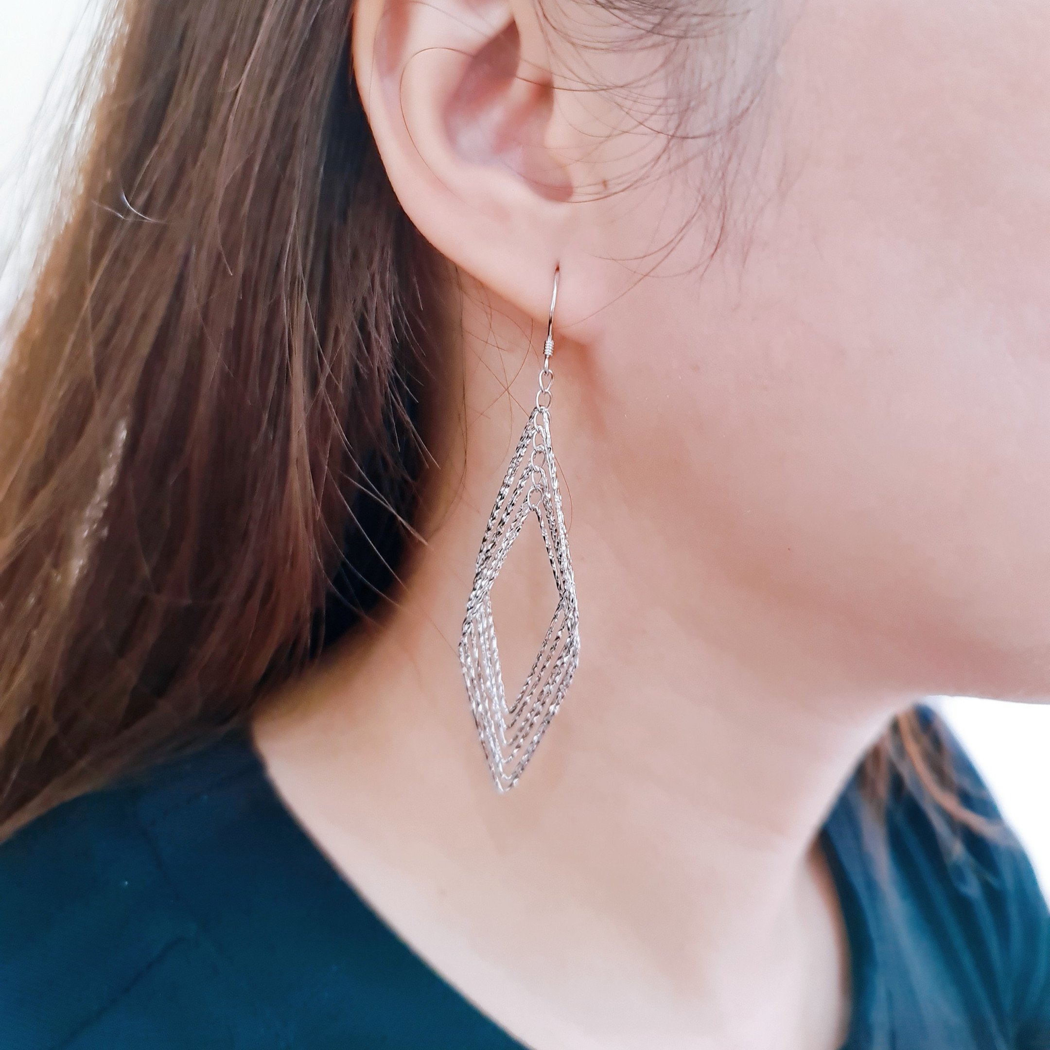 EJWE1198 Women's Earrings