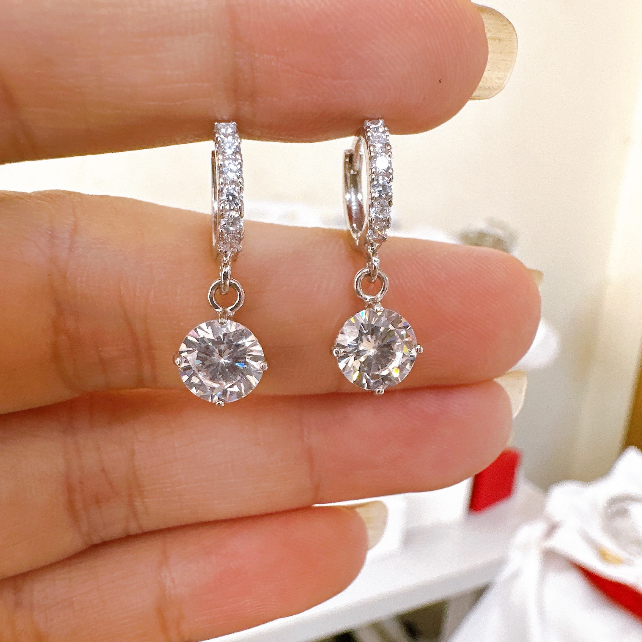 EJWE1224 Women's Earrings