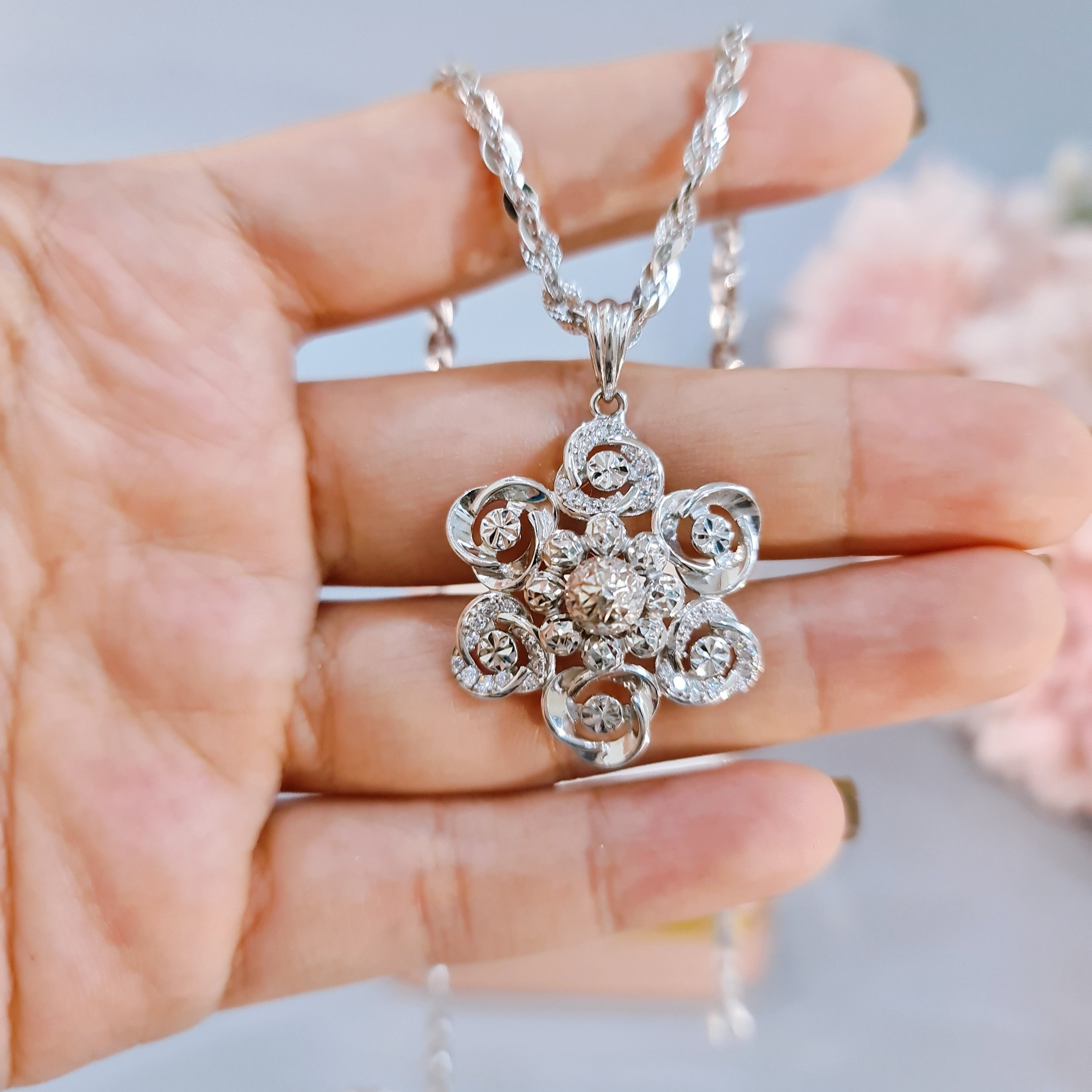 EJWN1072 Women's Necklace