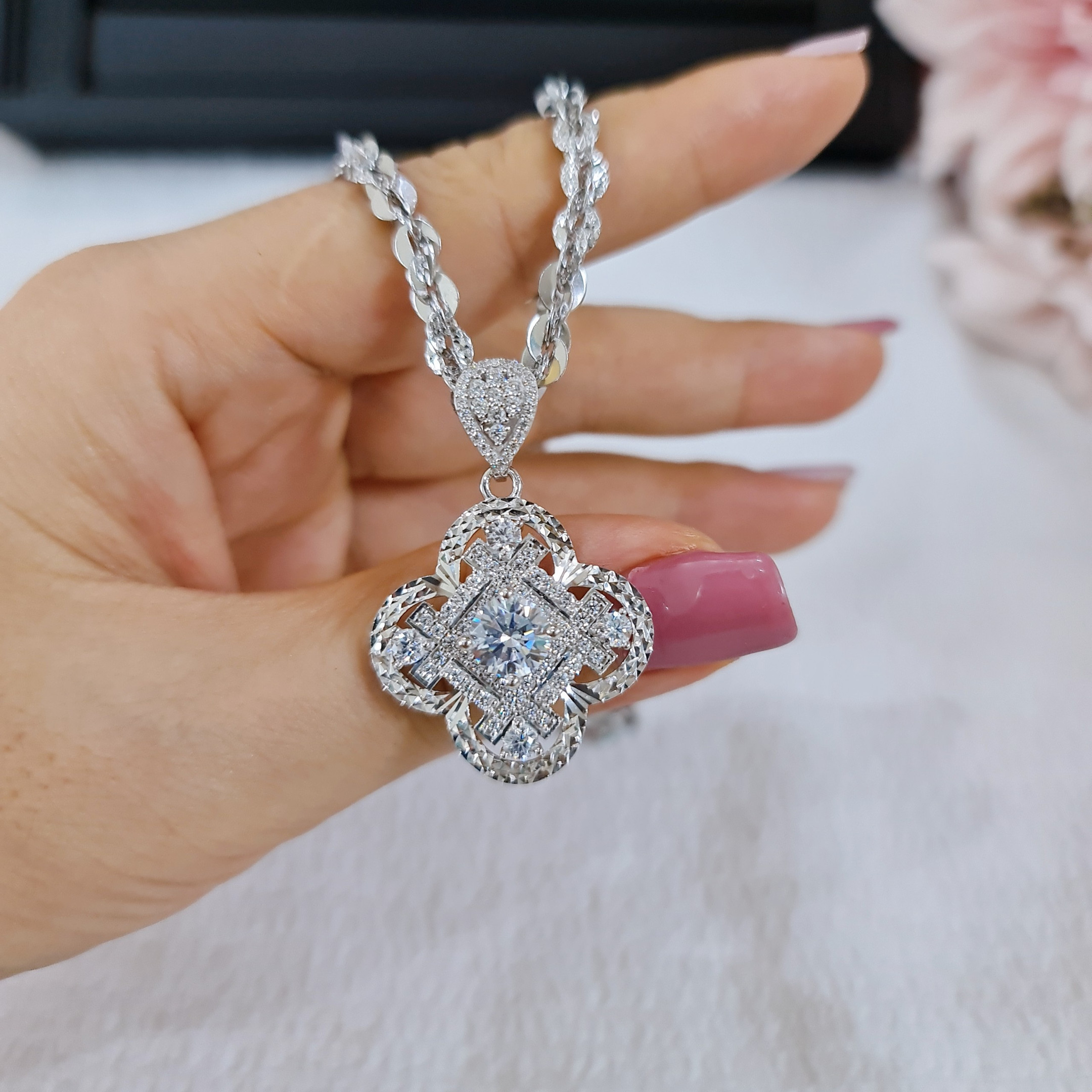 EJWN1084 Women's Necklace