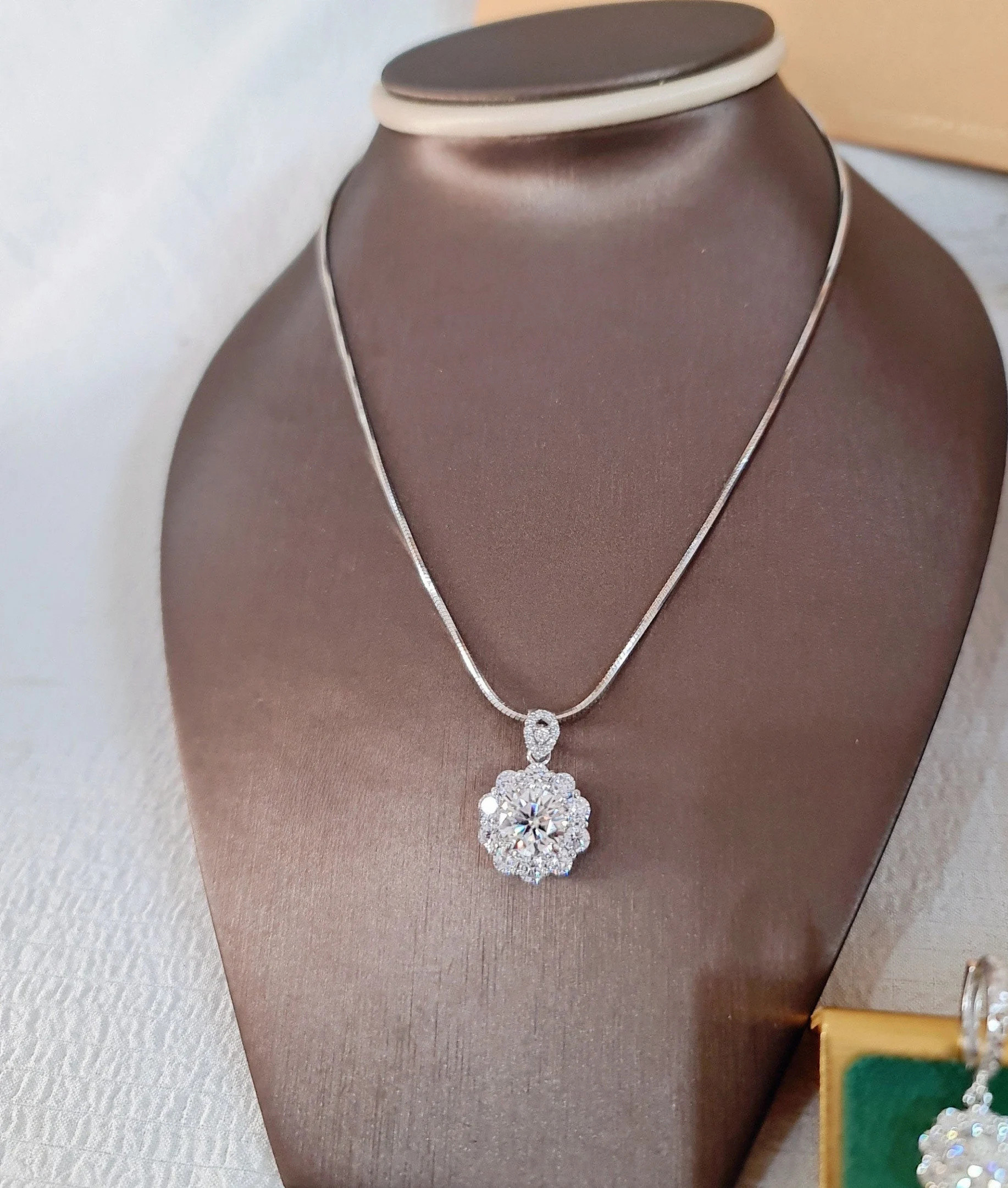 EJWN1209 Women's Necklace