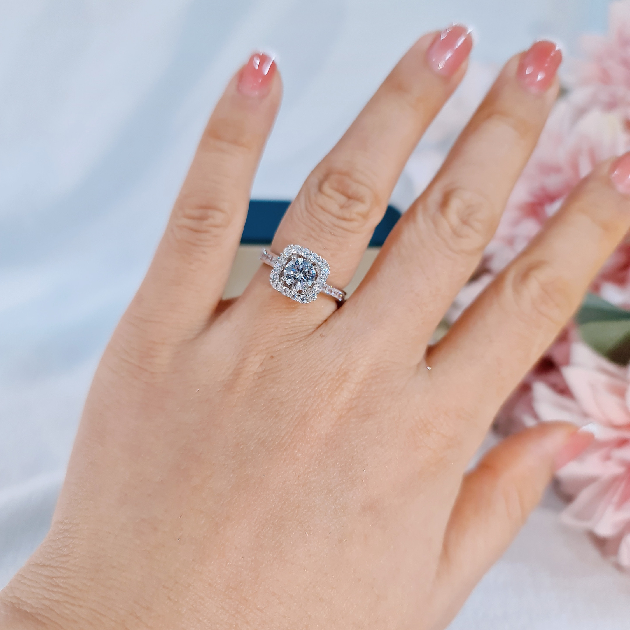 EJWR1084 Women's Ring