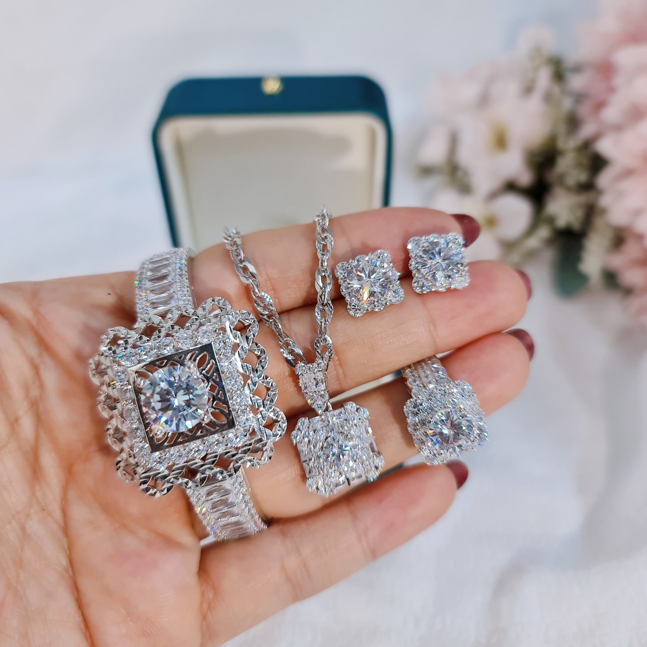 EJWS1049 Women's Jewelry Set