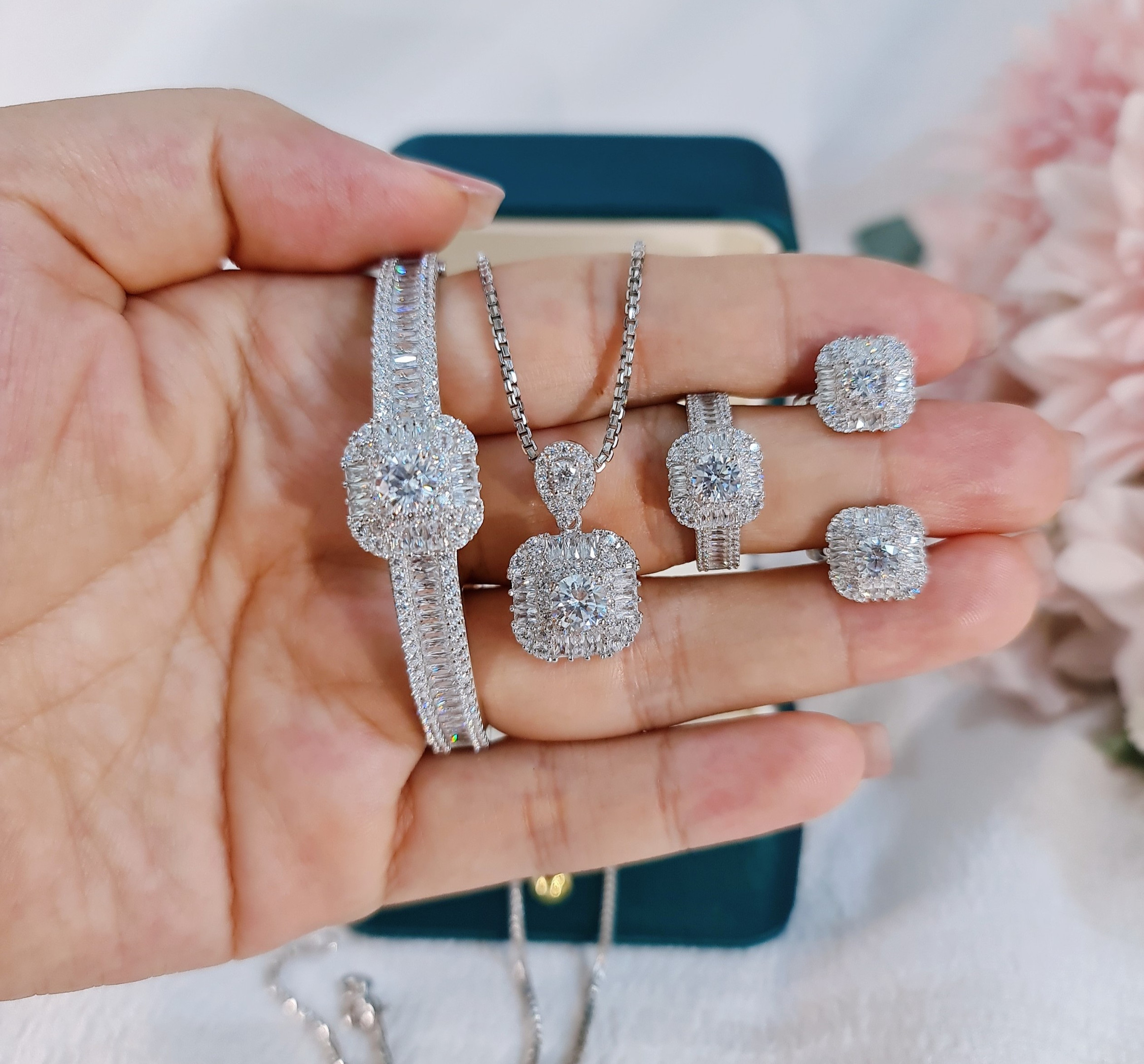 EJWS1054 Women's Jewelry Set