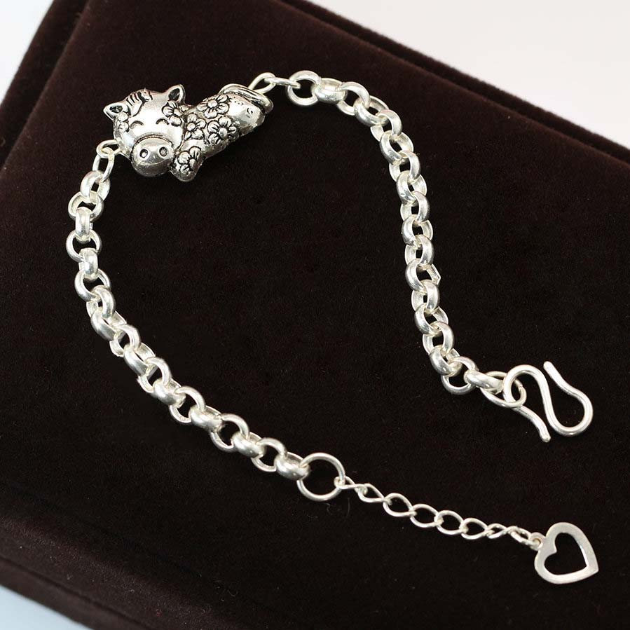 Silver bracelet for babies in the shape of a cute horse SBR1015