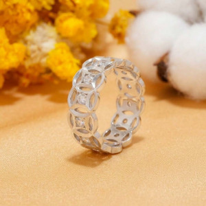 Openwork Circle-Link Band Ring in Gold-Plated Silver