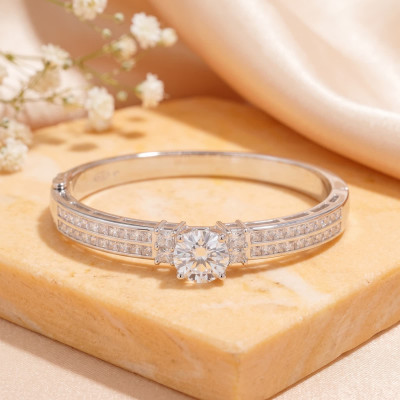 Solitaire Bangle in Platinum-Plated Sterling Silver - front view