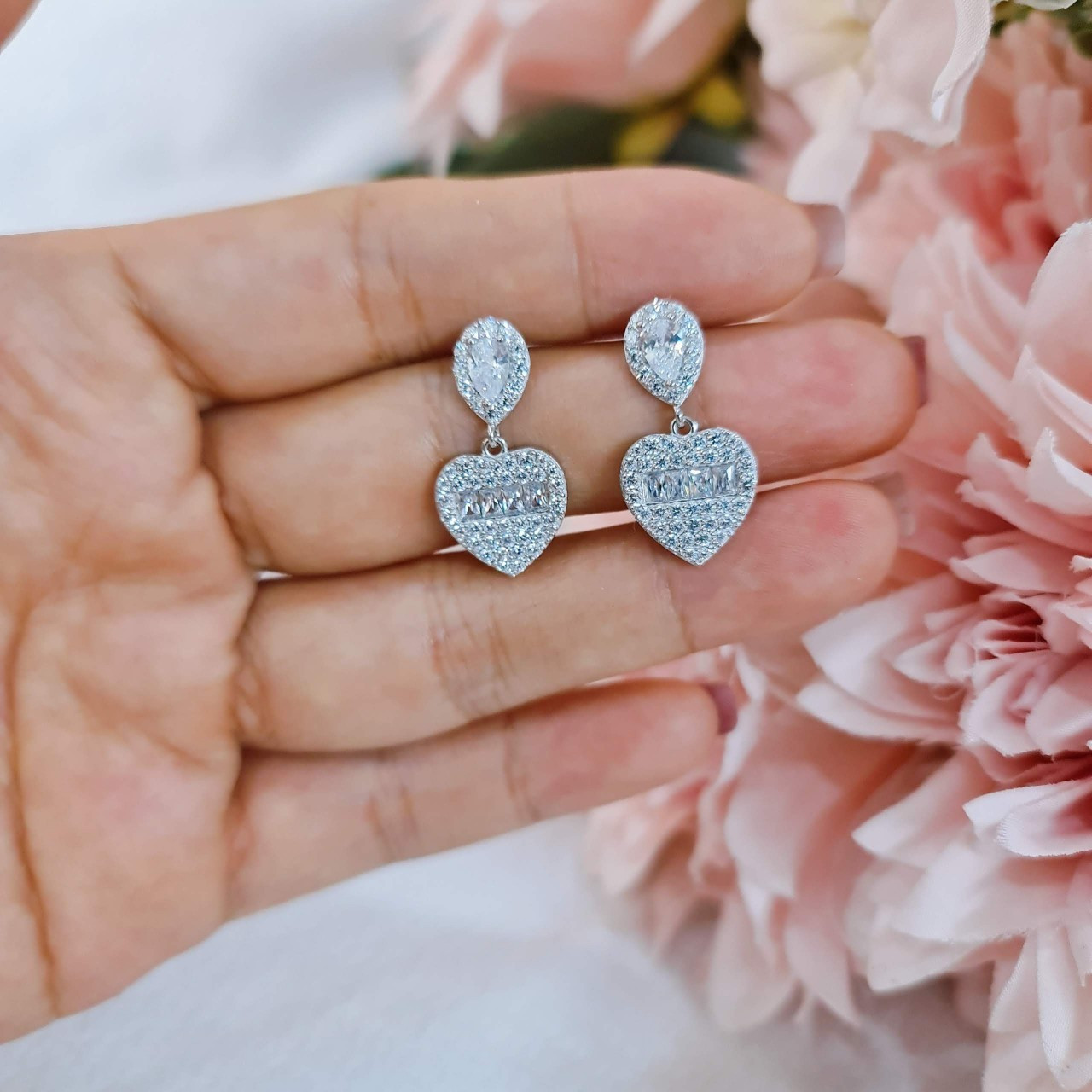 EJWE1055 Women's Earrings