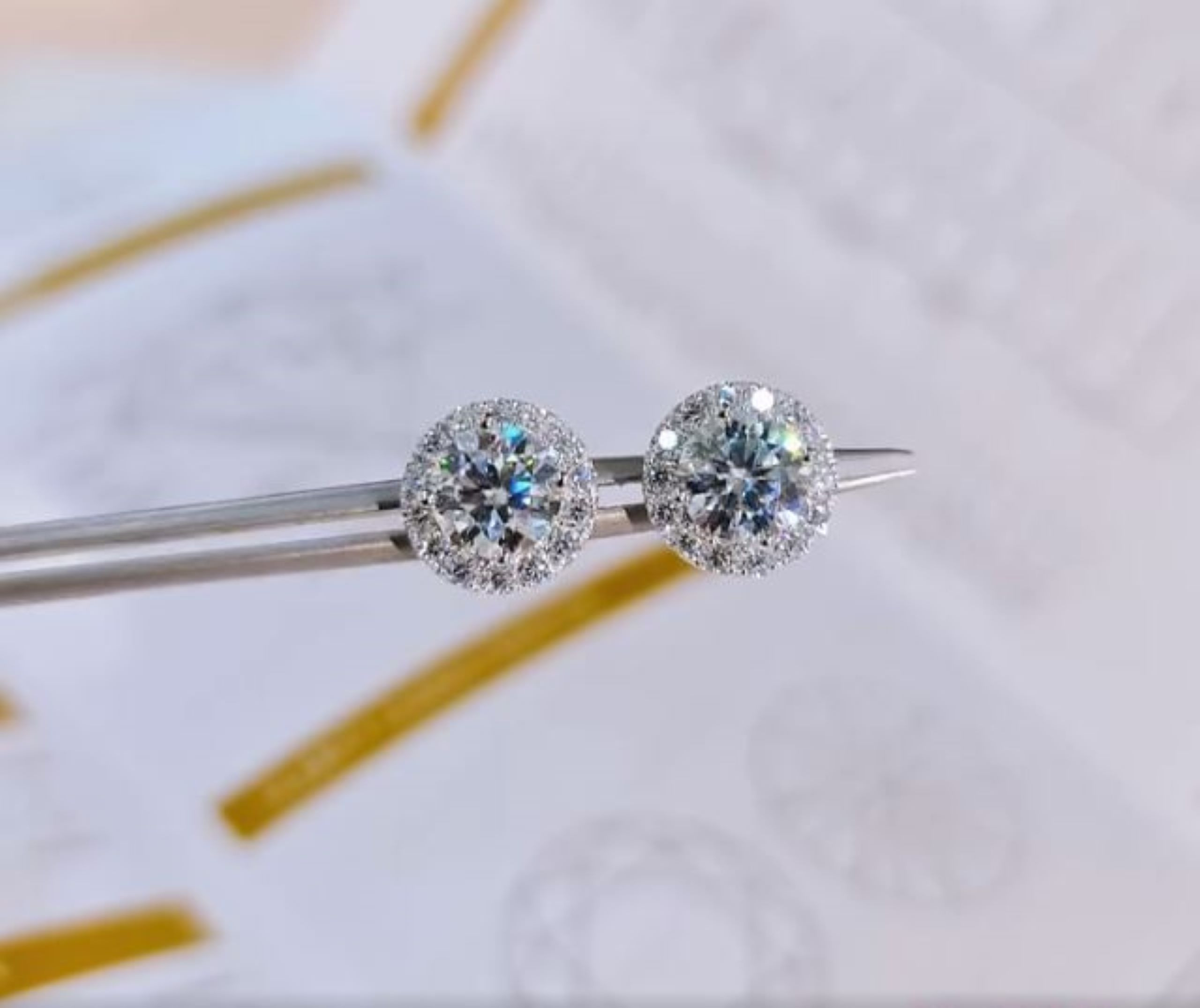 EJWE1239 Women's Earrings