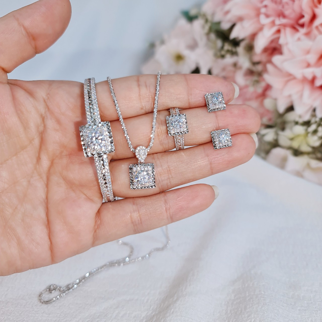 EJWS1028 Women's Jewelry Set