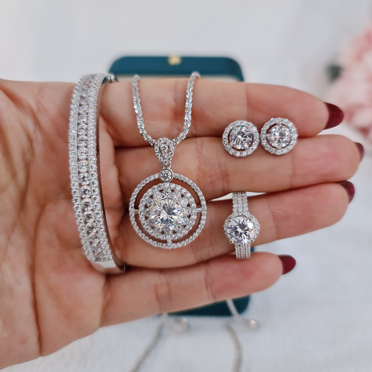 EJWS1048 Women's Jewelry Set