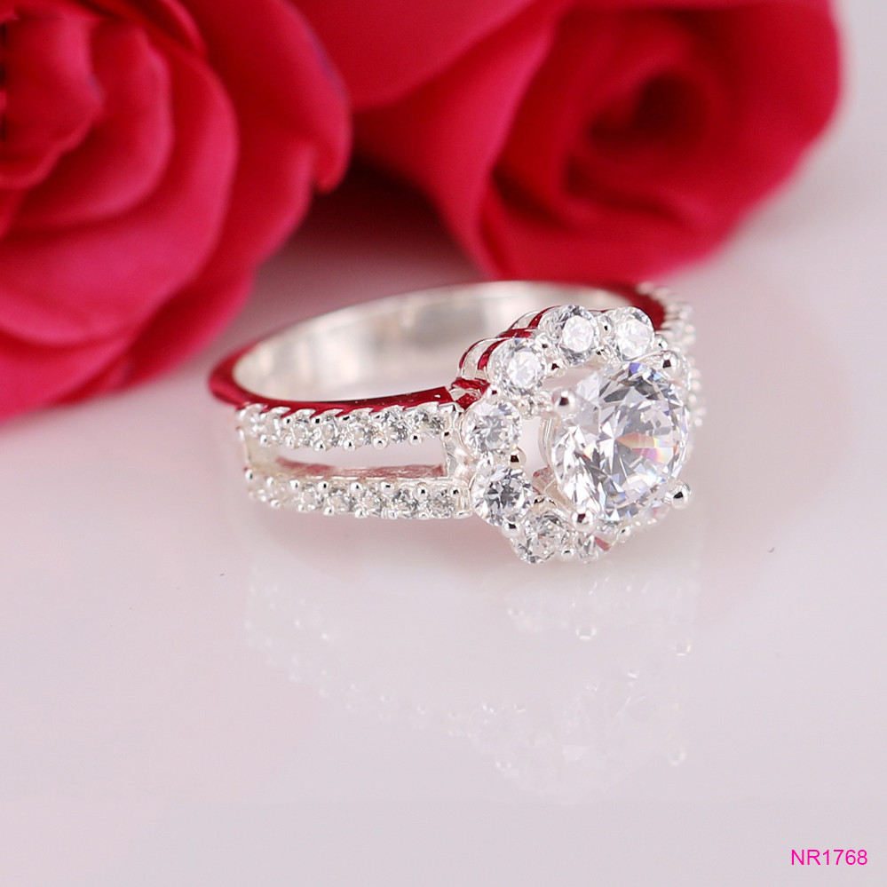 Women's Ring WR1768