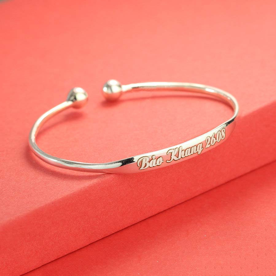 Silver bracelet for baby with name engraved upon request SBR1023